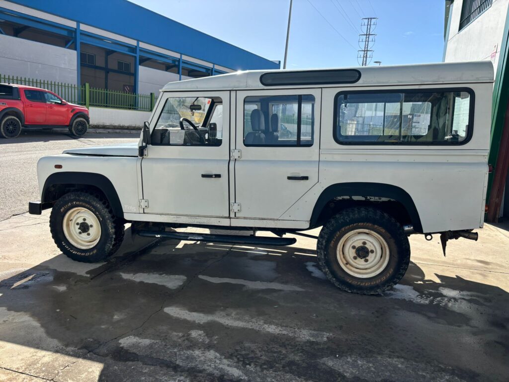 Land Rover 110