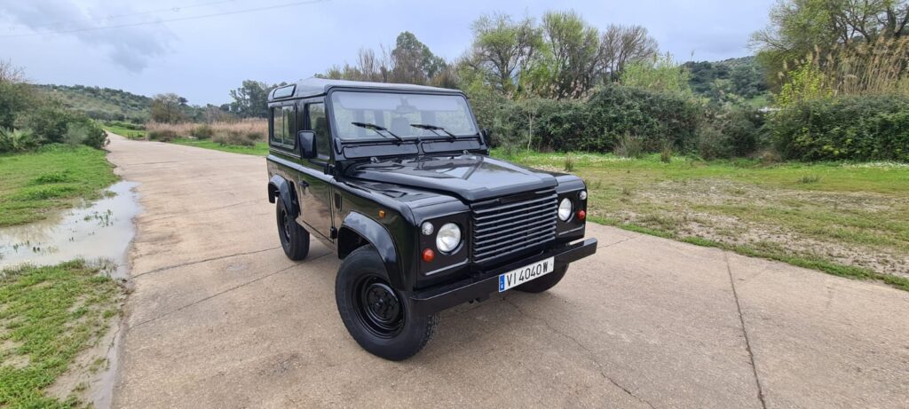 Land Rover 90
